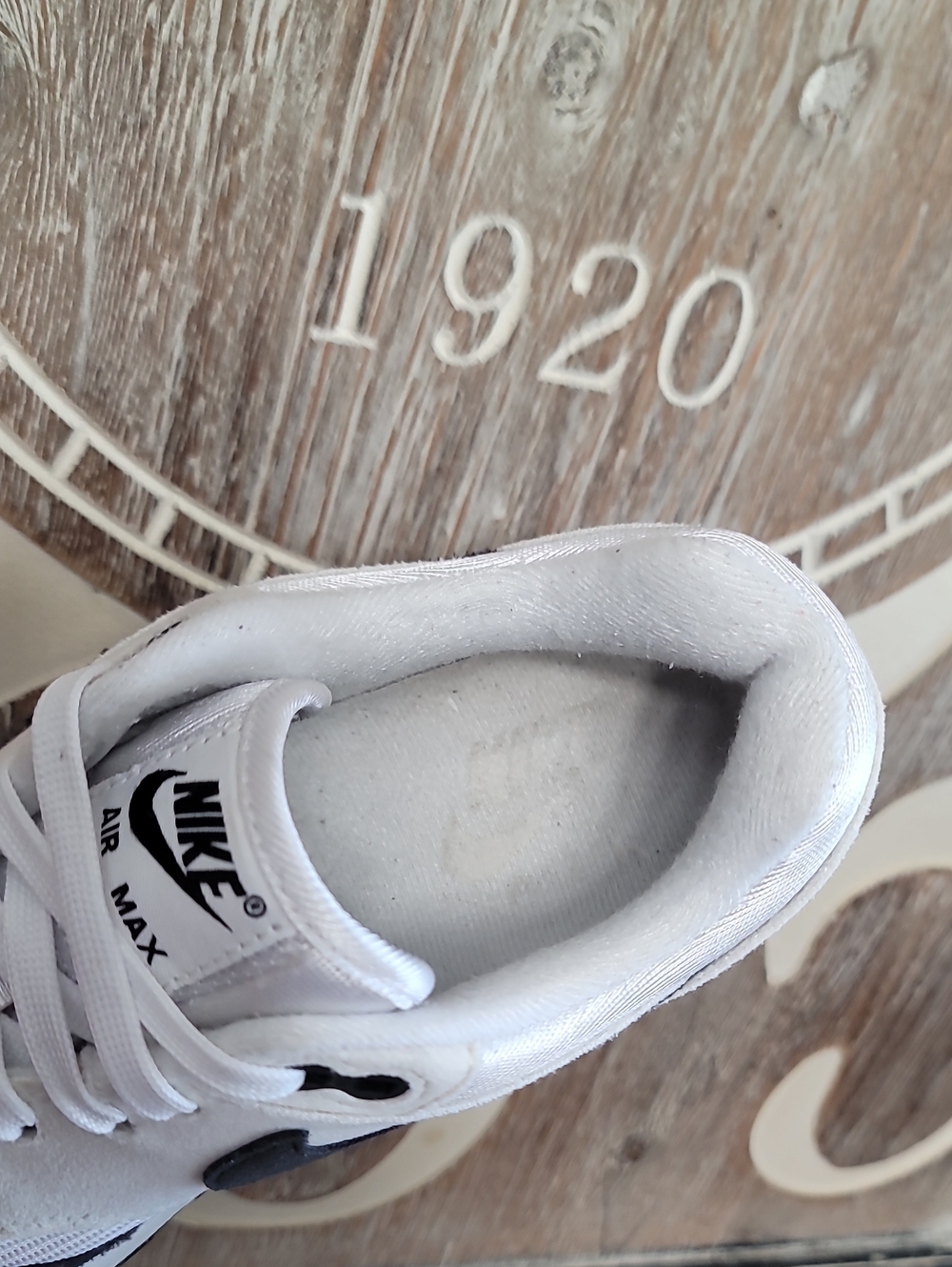 Nike Wmns Air Max 1 "White/Black" Wmns 8.5, Good Condition. Fast Shipping - Picture 12 of 14